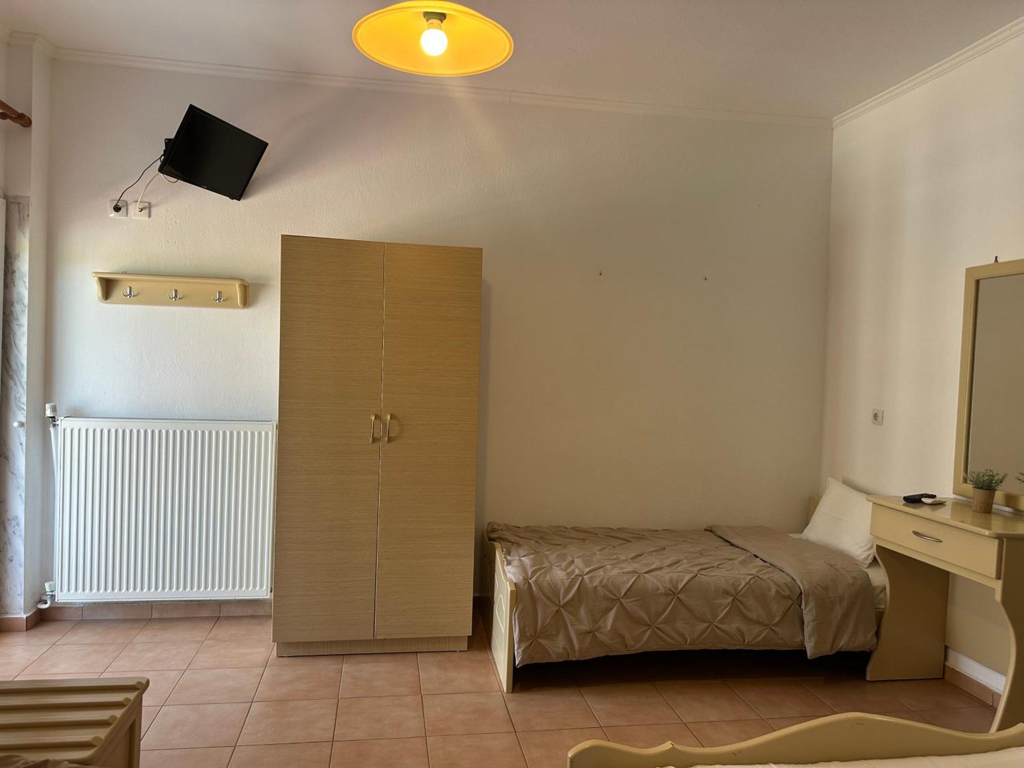 Achilleas Apartments Paralía Skotínis Εξωτερικό φωτογραφία