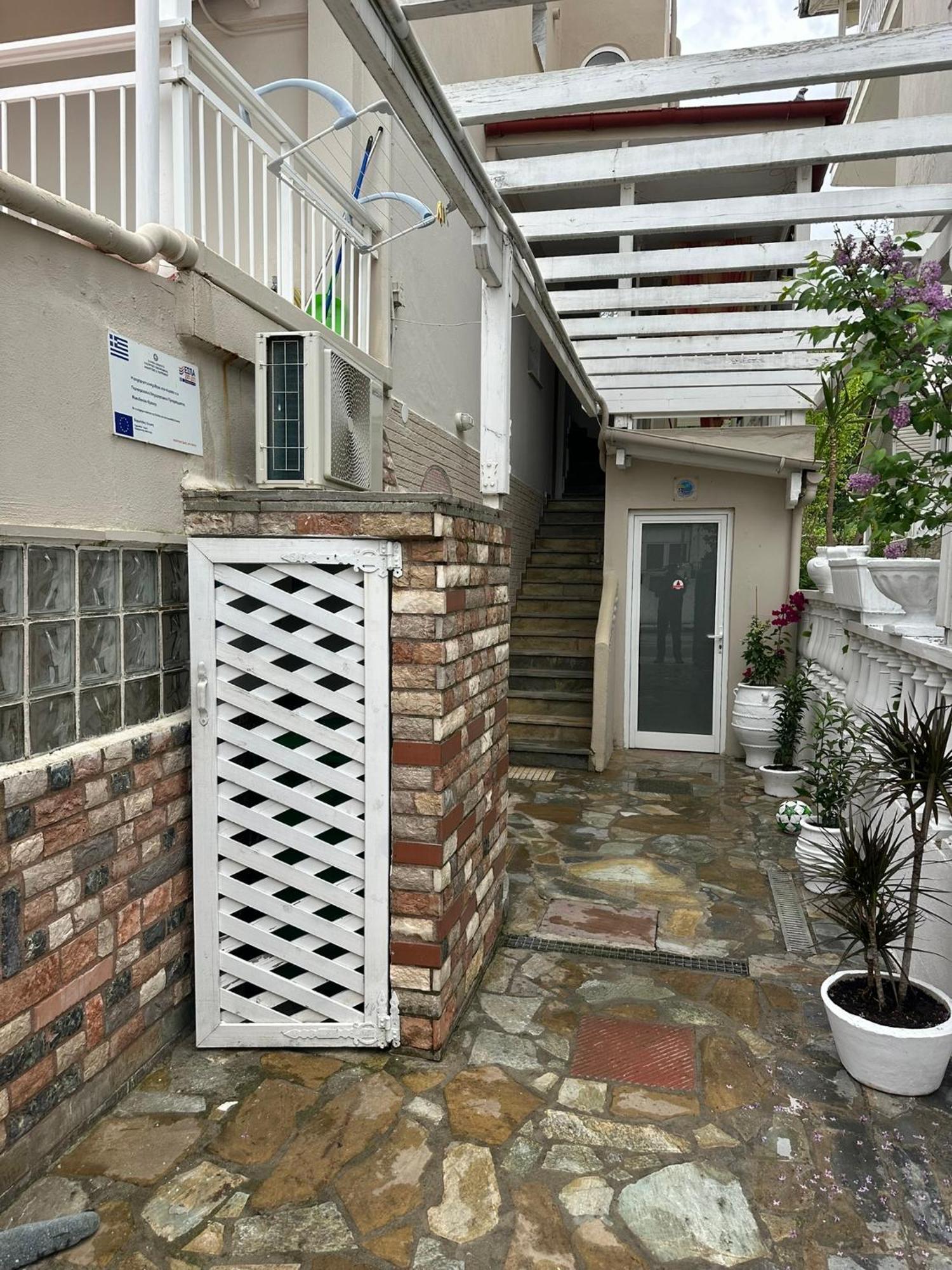 Achilleas Apartments Paralía Skotínis Εξωτερικό φωτογραφία