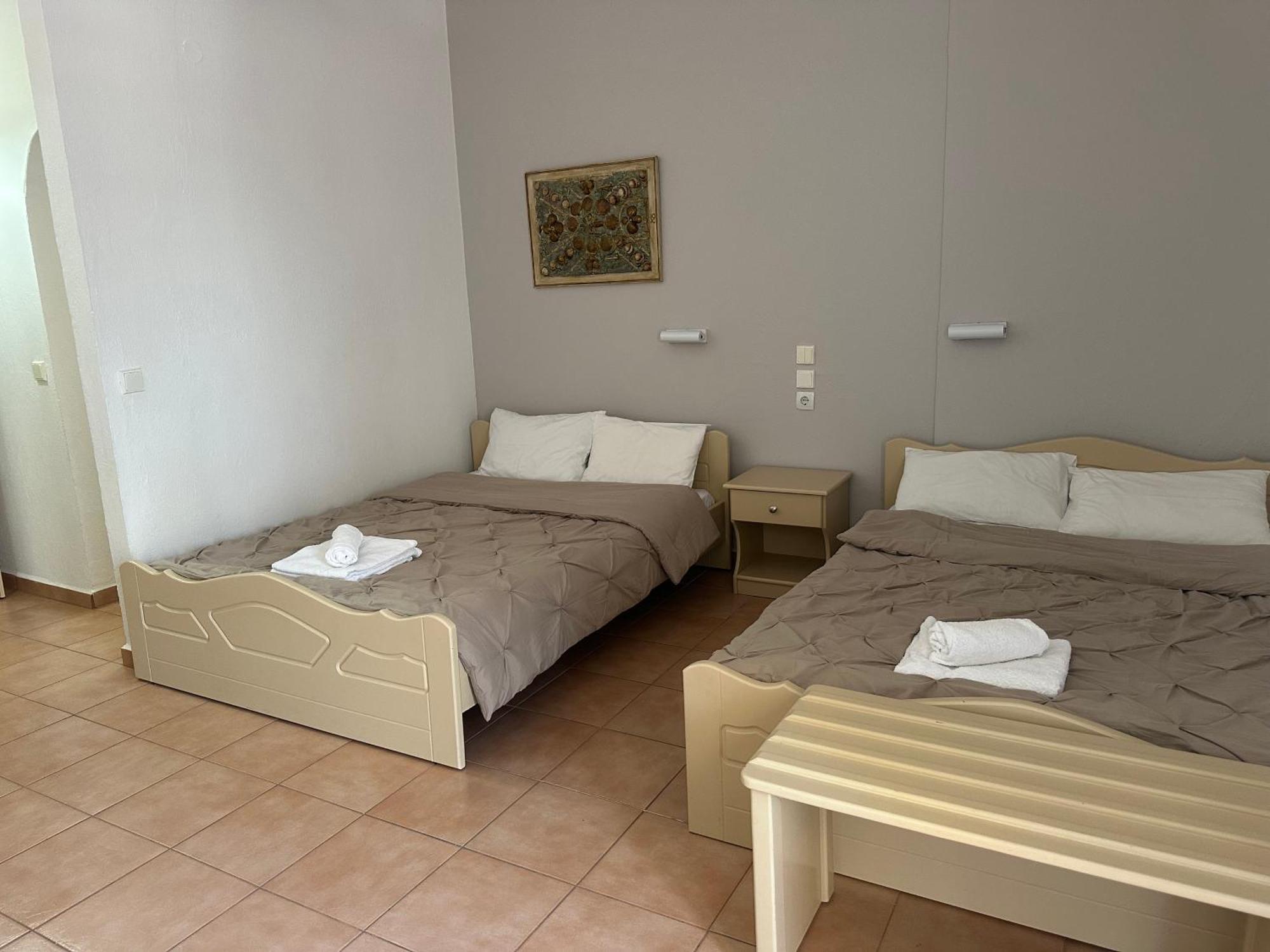 Achilleas Apartments Paralía Skotínis Εξωτερικό φωτογραφία